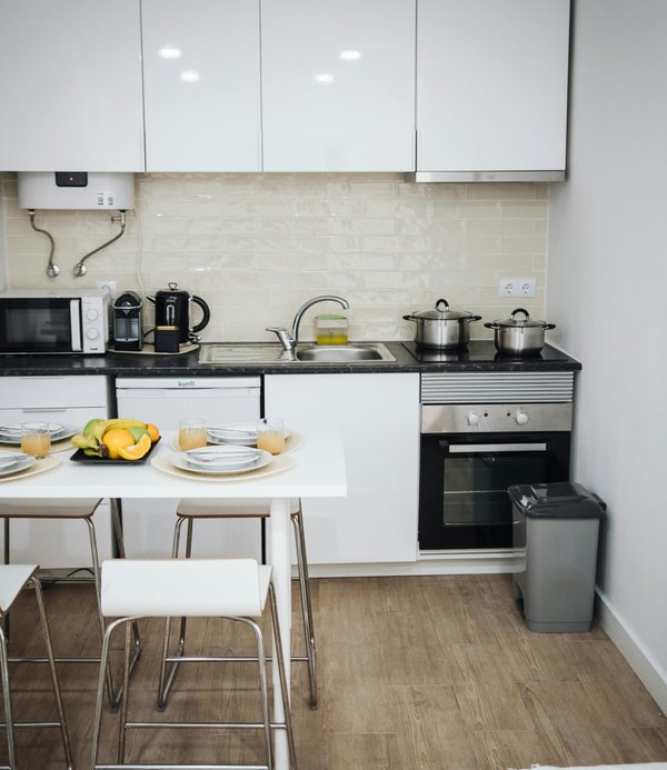 Choisissez des poubelles de cuisine design pour allier style et élégance